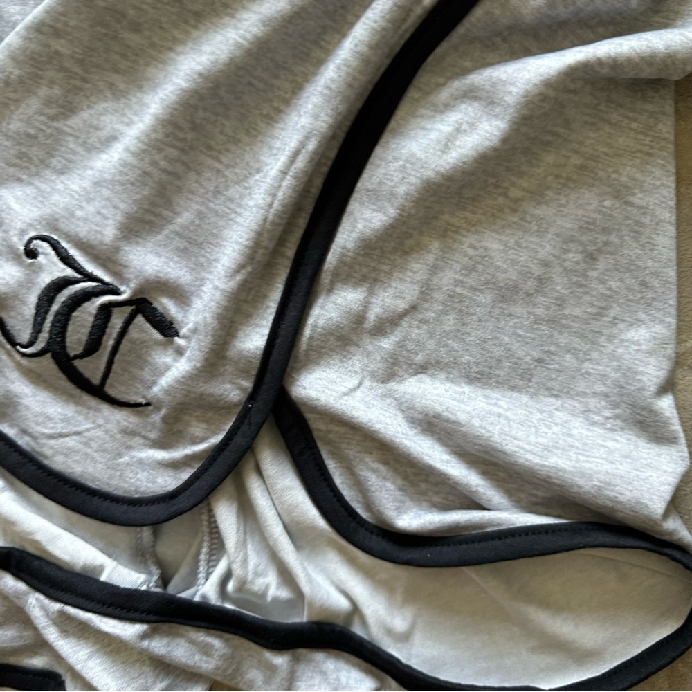 Juicy Couture 2PC Gray Tank & Shorts Pajama Set - Picture 6 of 9